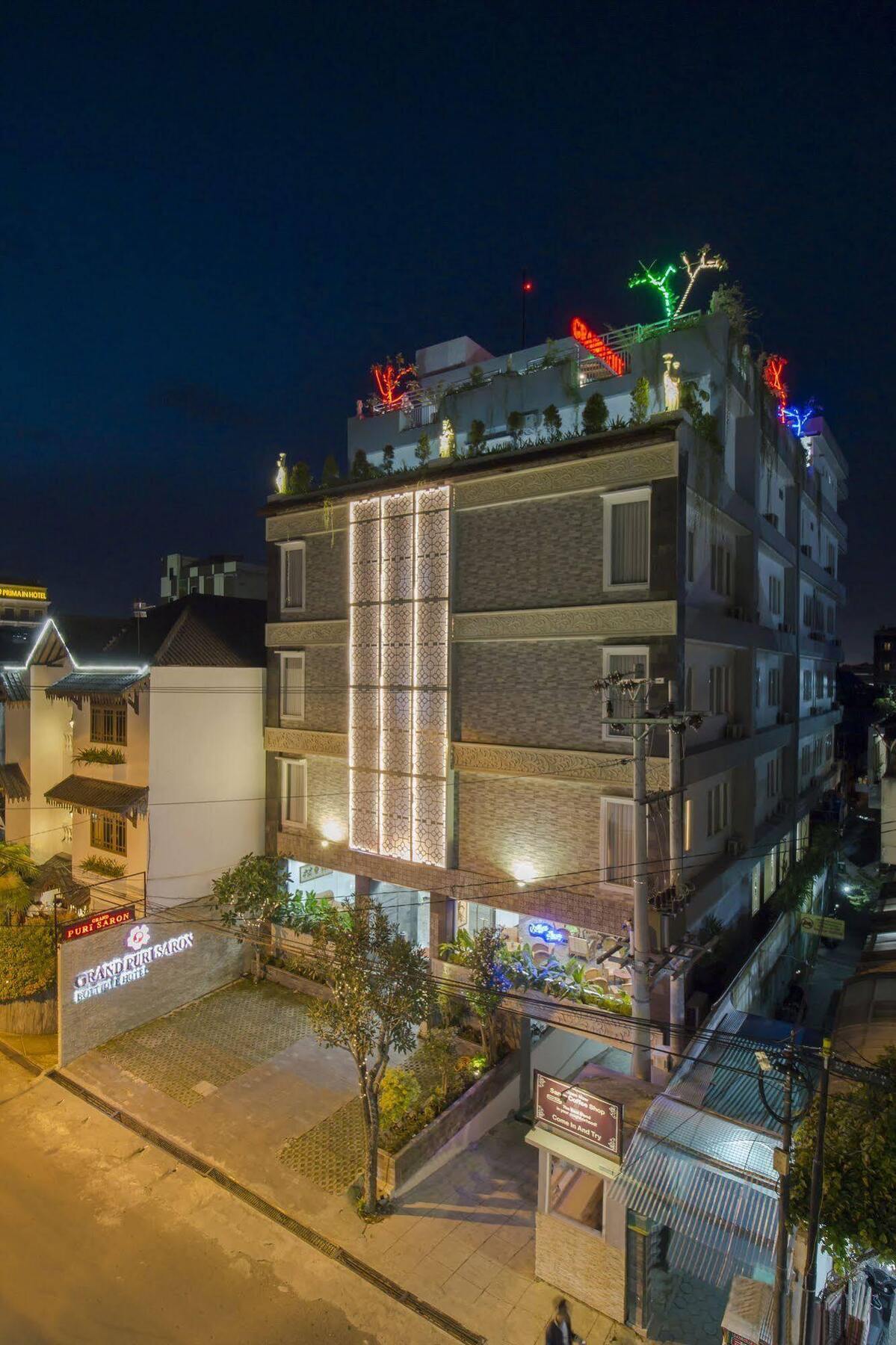 Grand Puri Saron Hotel Malioboro Jogyakarta Zewnętrze zdjęcie