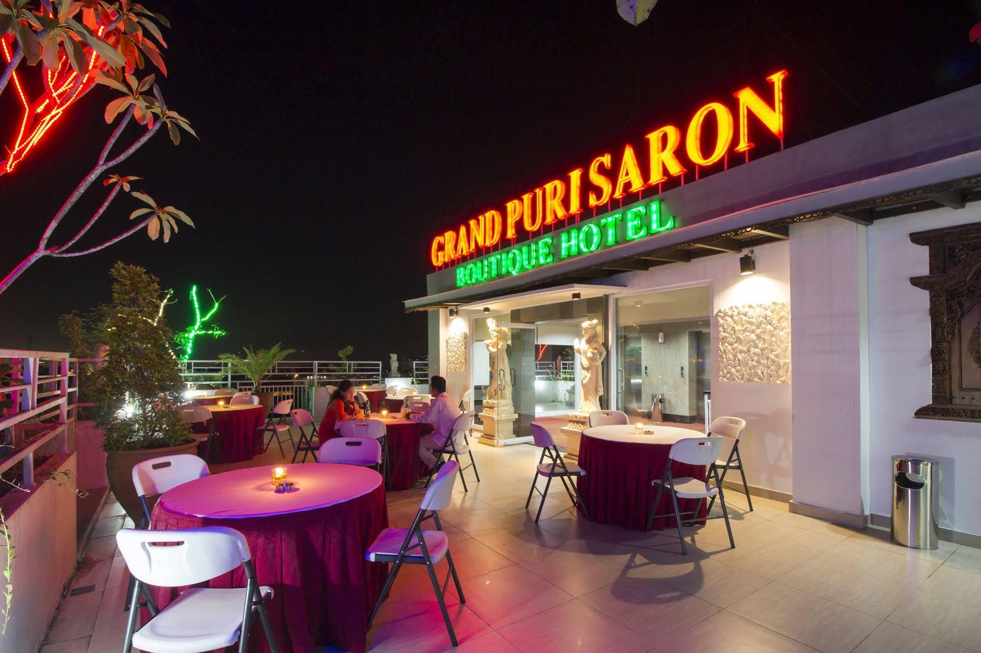 Grand Puri Saron Hotel Malioboro Jogyakarta Zewnętrze zdjęcie